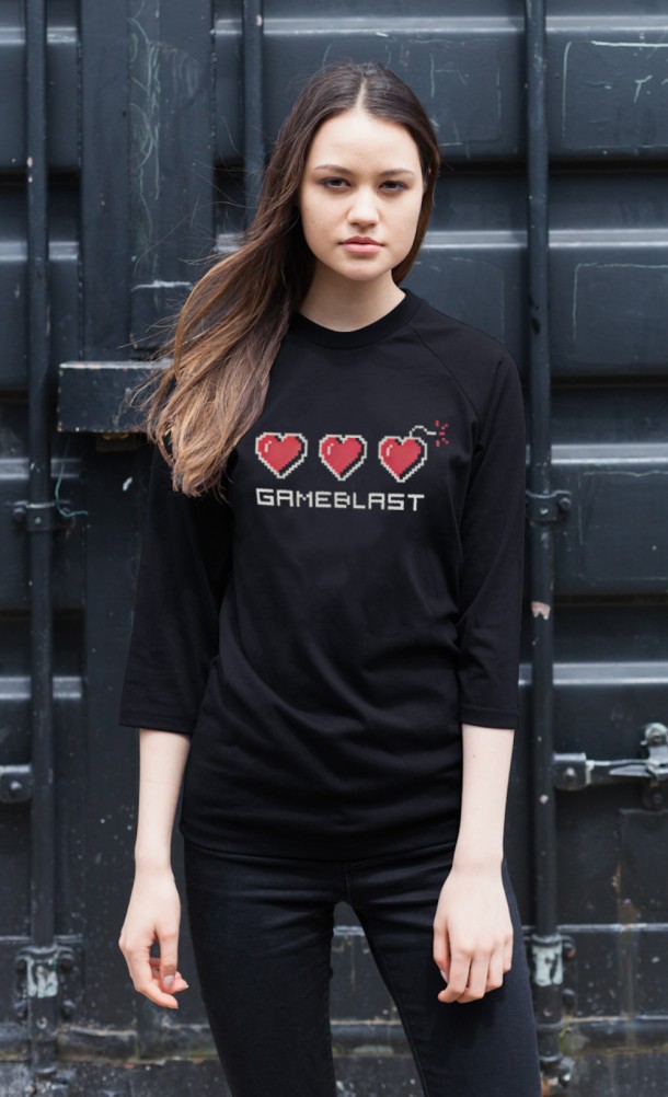 Model wearing the GameBlast 2017 Longsleeve T-Shirt from our Special Effect collection