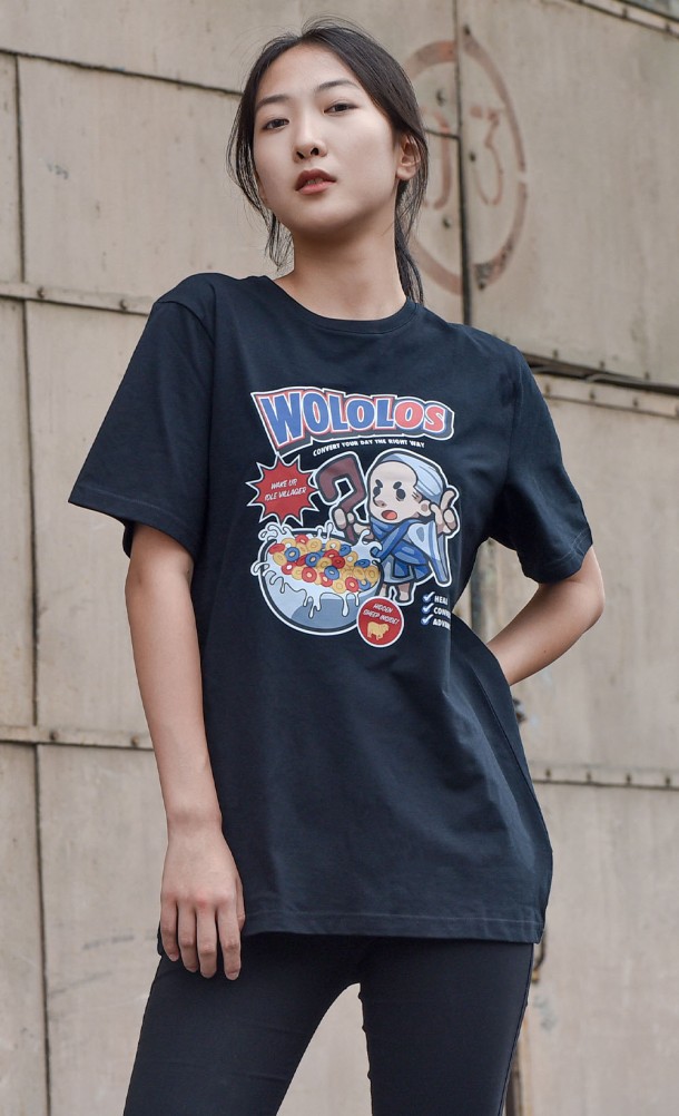 Model wearing the Wololos T-shirt from our Age of Empires collection