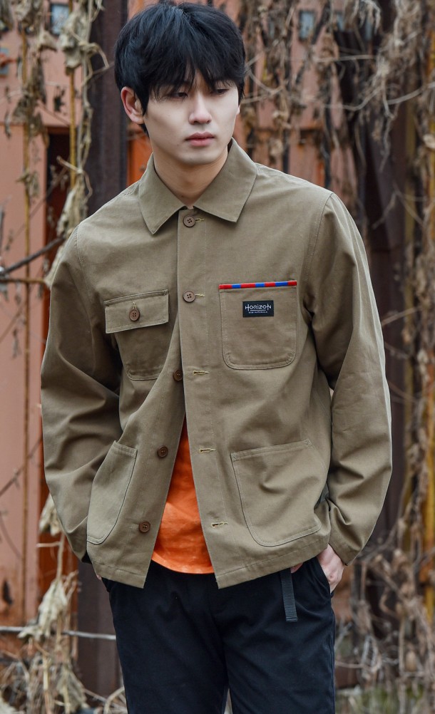 Model wearing the Aloy chore jacket from our Horizon Forbidden West collection