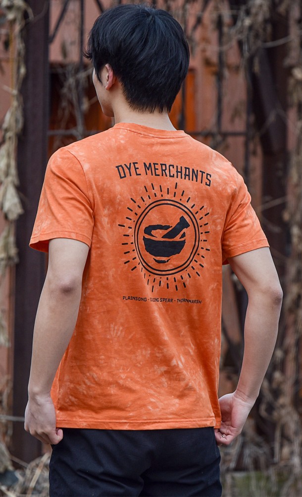 Model wearing the Dye Merchants t-shirt from our Horizon Forbidden West collection Horizon Raw Materials