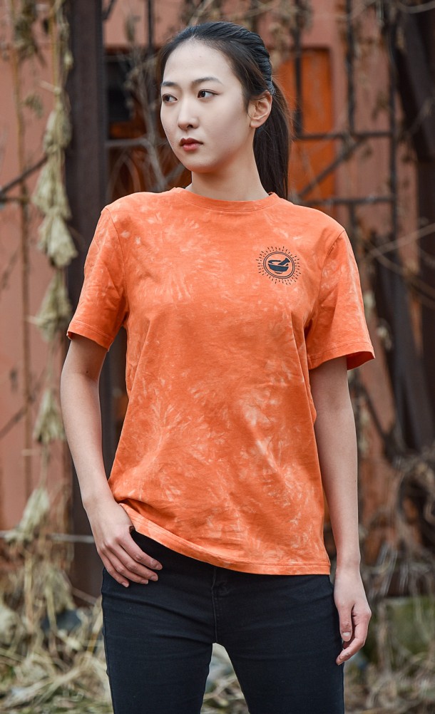 Model wearing the Dye Merchants t-shirt from our Horizon Forbidden West collection