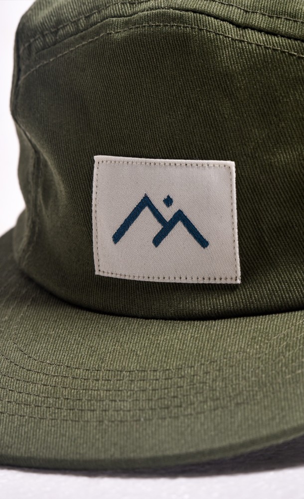 Close up detail on the front print of the Call of the Mountain cap from our Horizon Call of the Mountain collection
